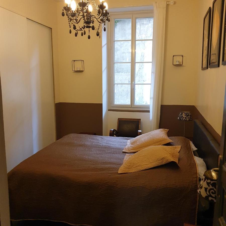 Appartement Intra Muros 8 Personnes Climatise Wifi Stationnement Facile アヴィニョン エクステリア 写真